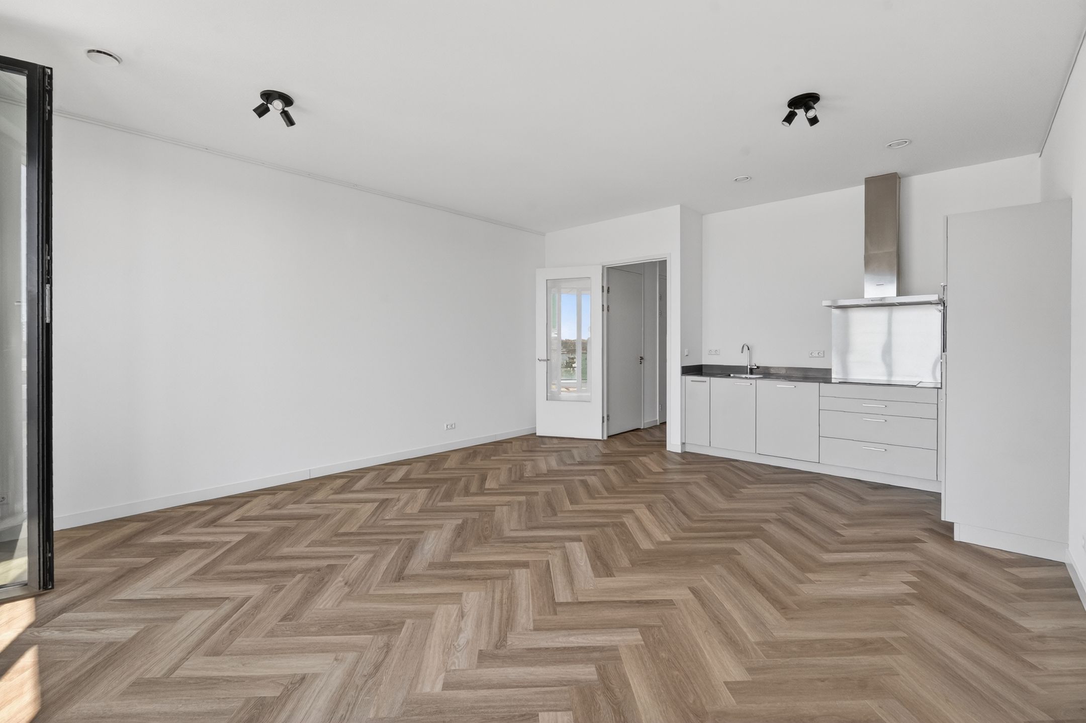 Photo 6 of Hellingstraat 52