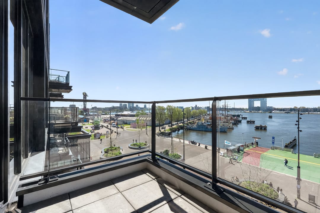 Photo 16 of Hellingstraat 52