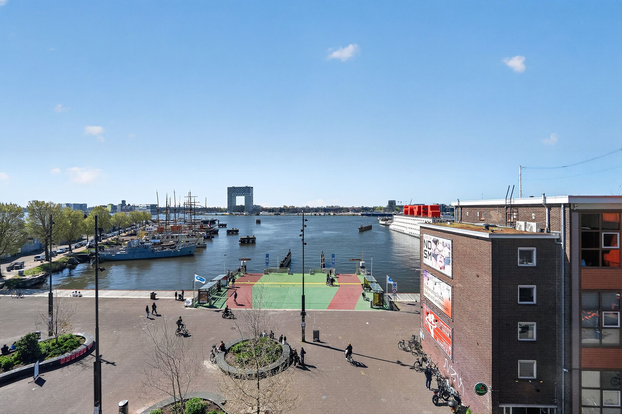 Photo 18 of Hellingstraat 52