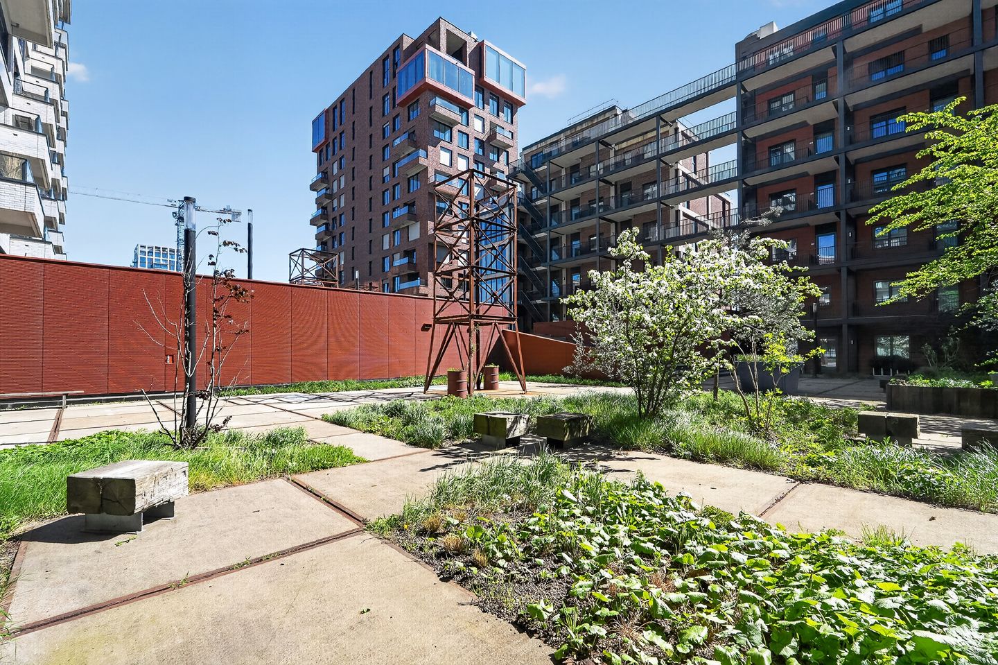 Photo 25 of Hellingstraat 52