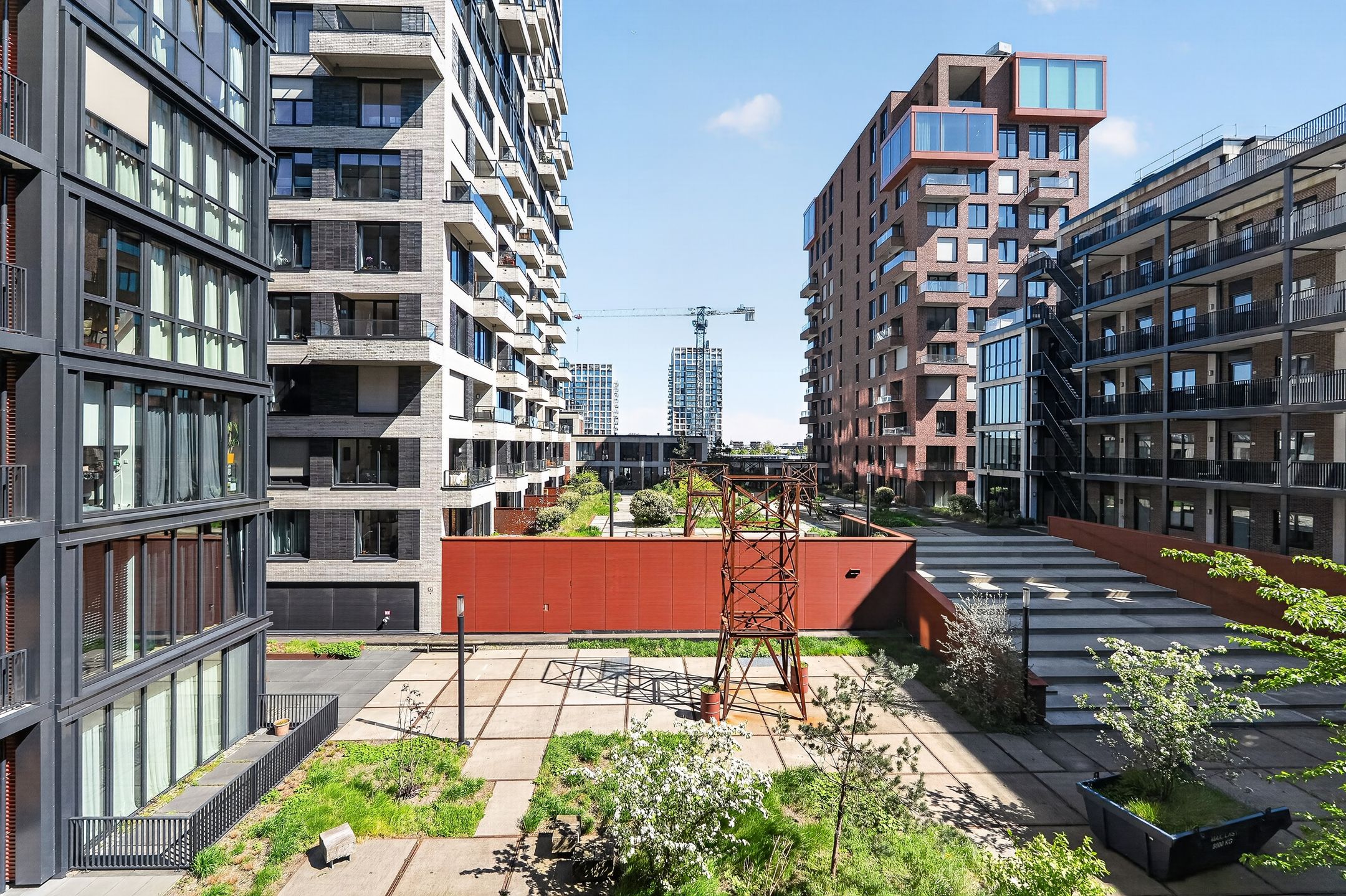 Photo 24 of Hellingstraat 52