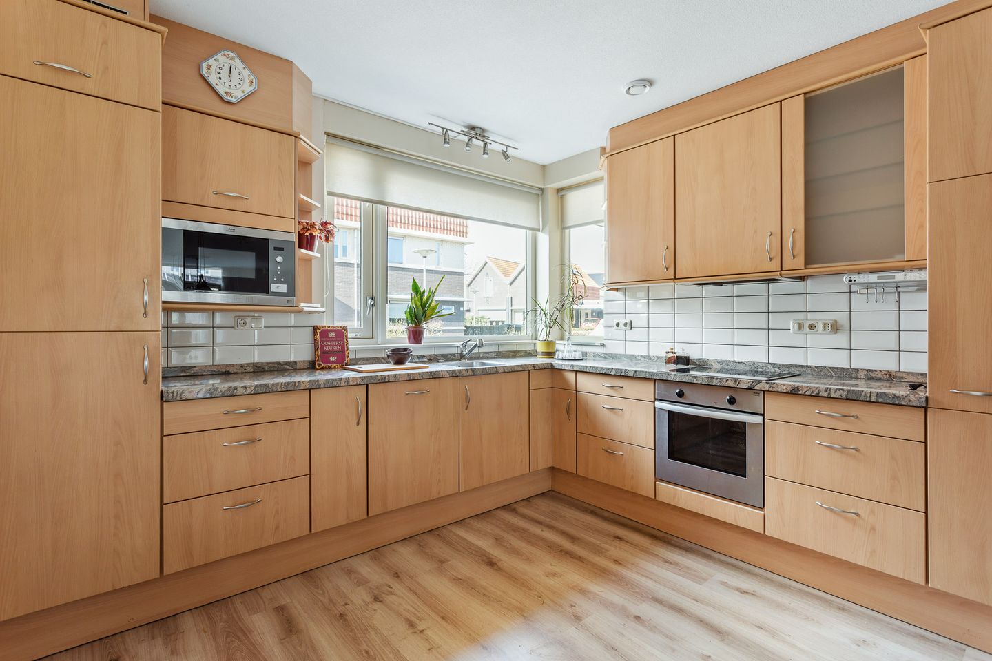 Photo 10 of Draaitor 10