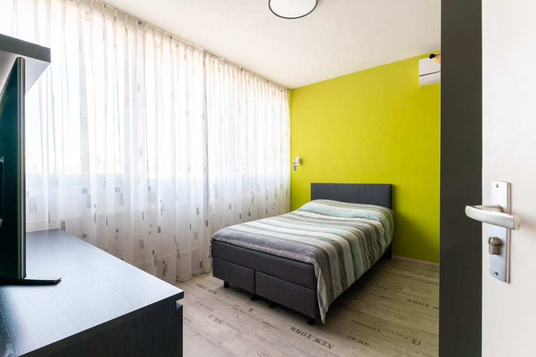 Move-in ready corner home with energy label A and spacious garden — 32