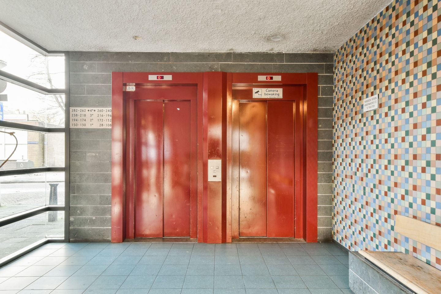 Spacious 3-bedroom apartment with sunny south-facing balcony on own ground in Osdorp — 29