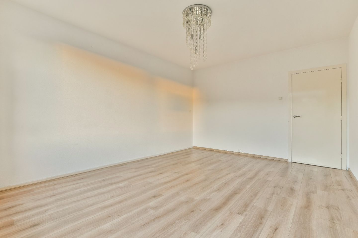 Spacious 3-bedroom apartment with sunny south-facing balcony on own ground in Osdorp — 14