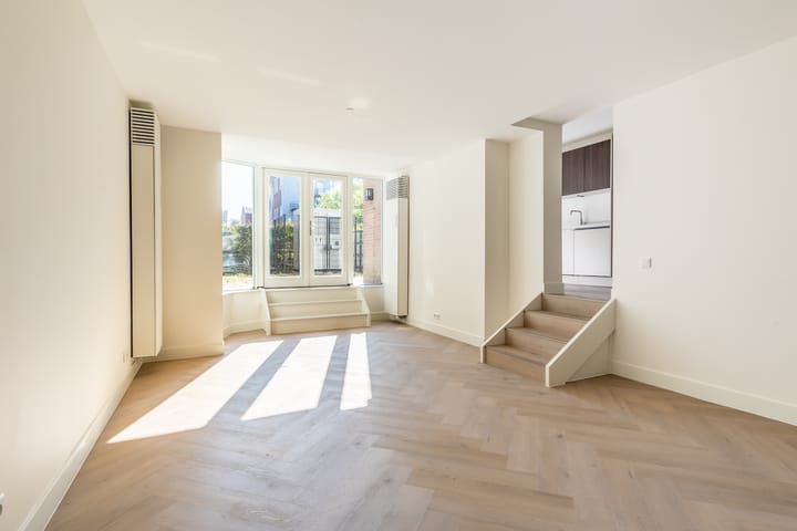 Photo 2 of Heemraadssingel 186-A