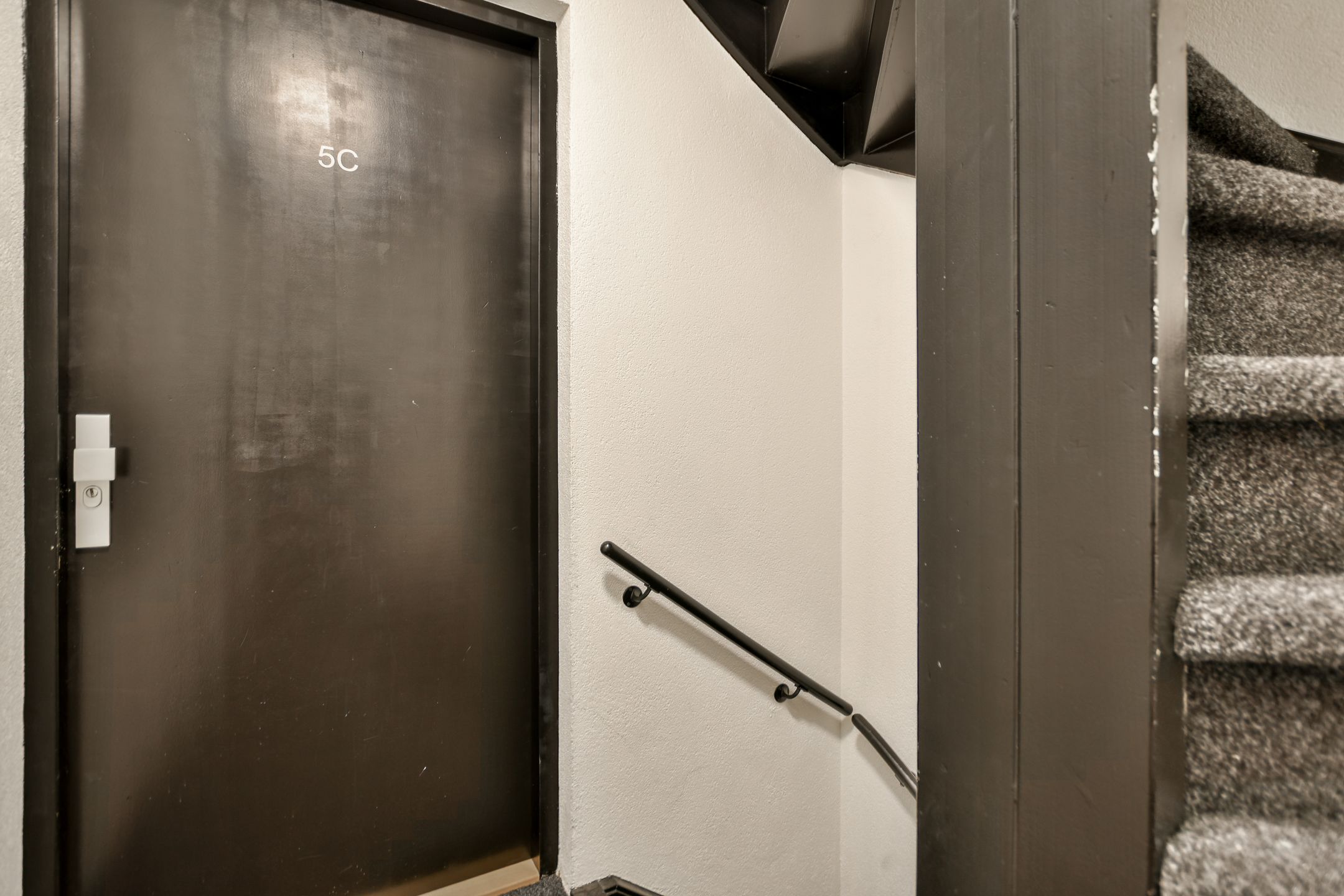 Photo 18 of Vijzelstraat 5-C