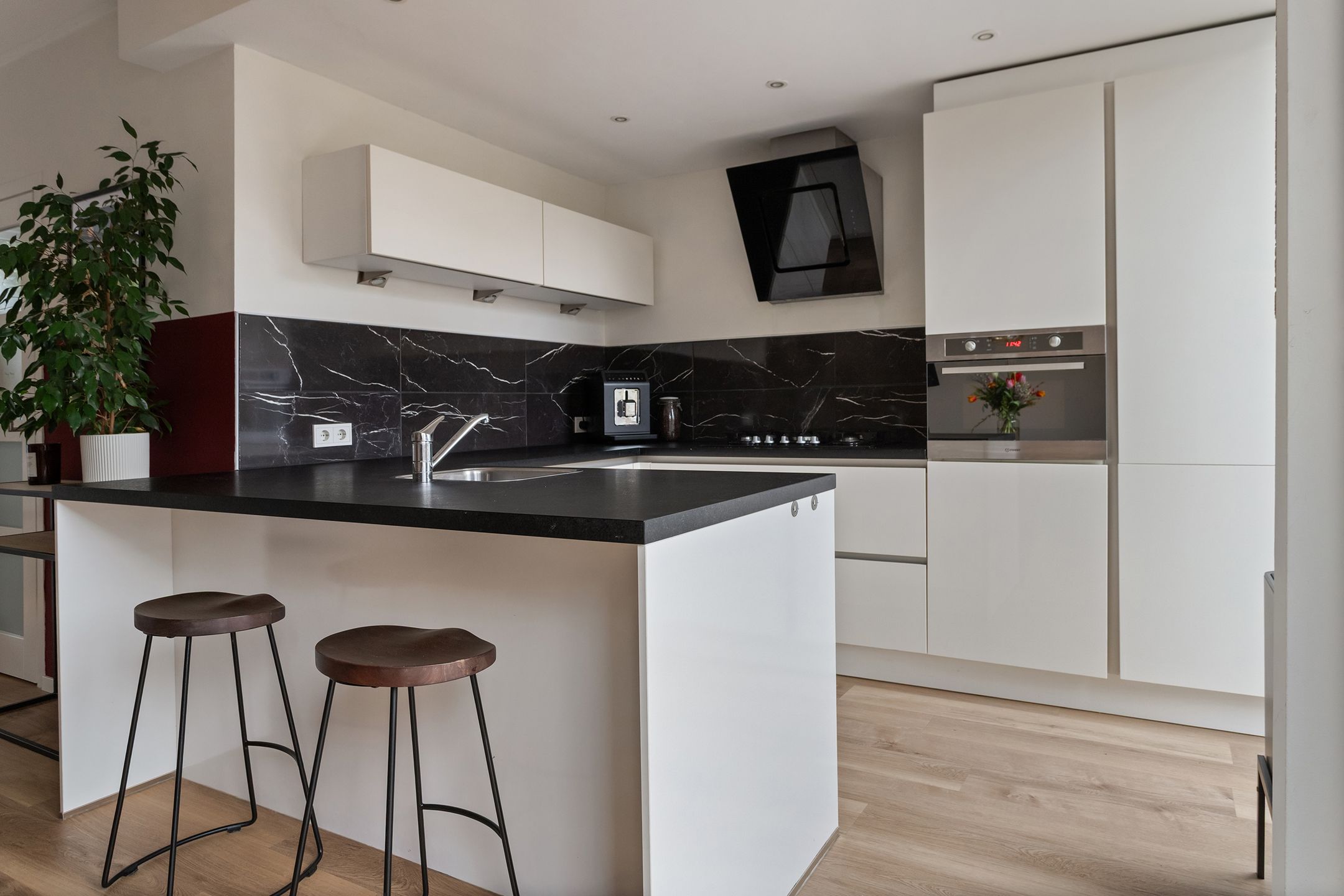 Foto 9 van Kometenlaan 126