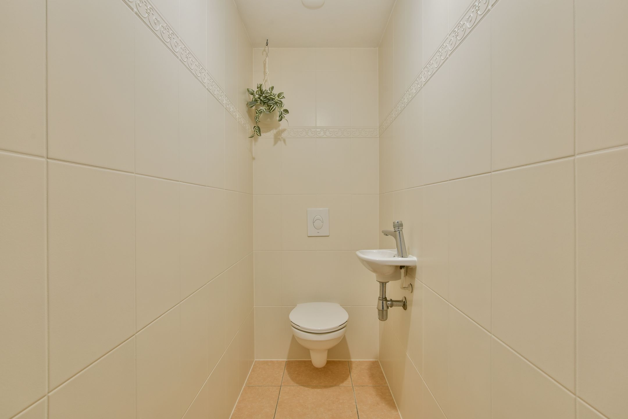 Photo 12 of Vijzelstraat 5-C