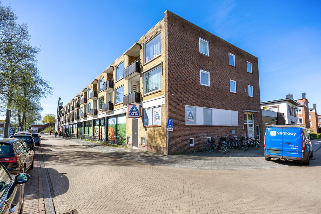 Photo 1 of Van Leeuwenhoekstraat 18