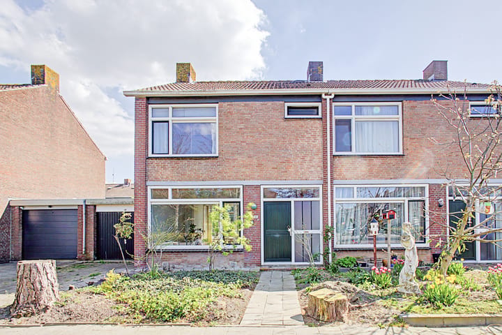 Photo 4 of Rossinistraat 11