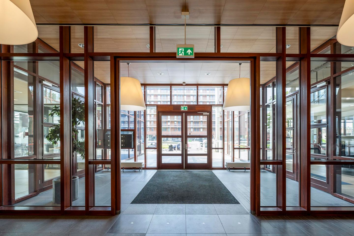 Bekijk foto 3 van Leidsevaart 580