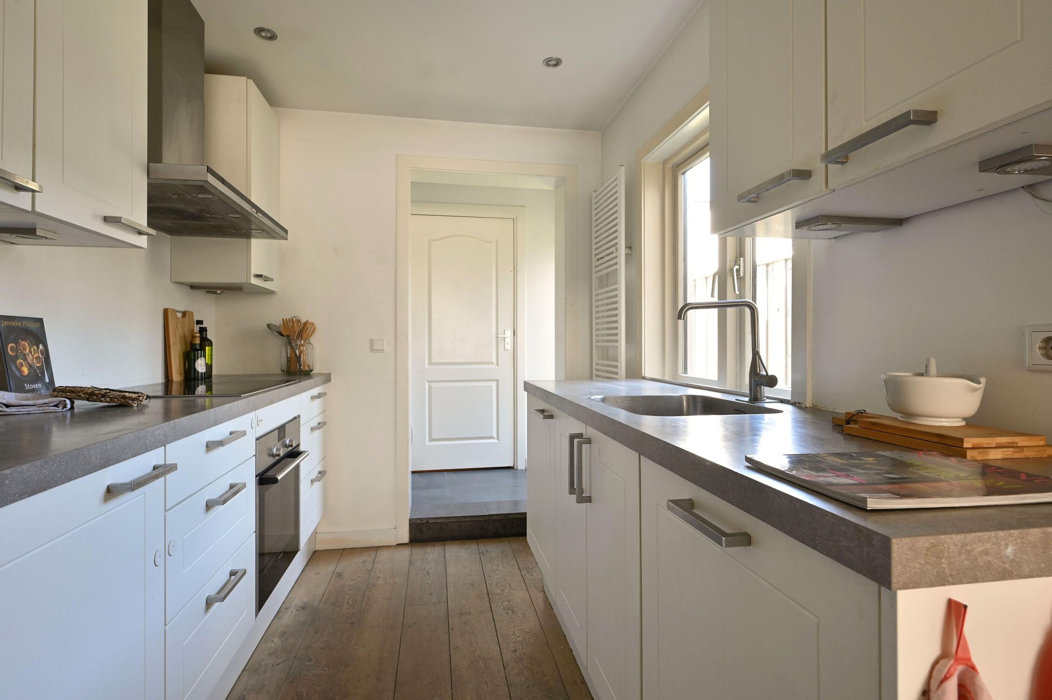 Foto 9 van Leeghwaterstraat 45