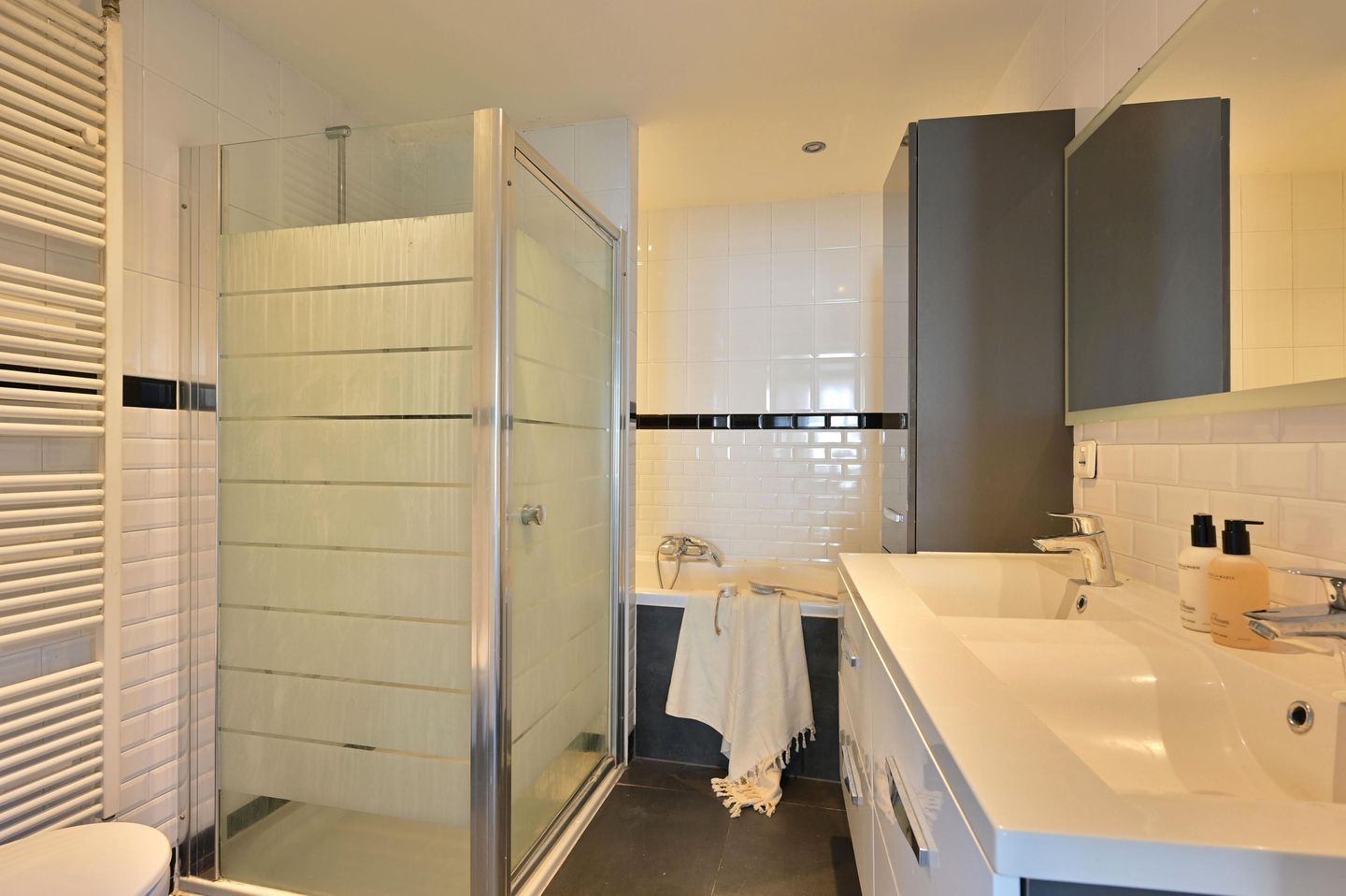 Foto 10 van Leeghwaterstraat 45