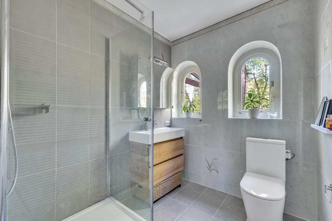 Exceptional Villa with Separate Guest House and Private Pond in Rekem — 31