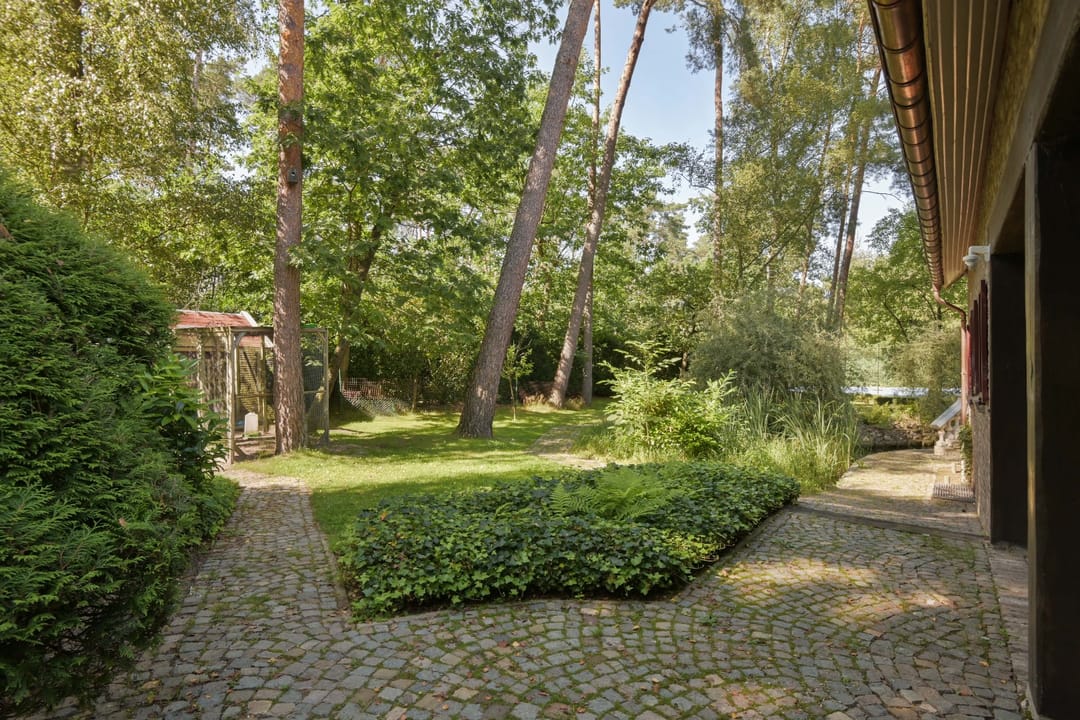 Exceptional Villa with Separate Guest House and Private Pond in Rekem — 43