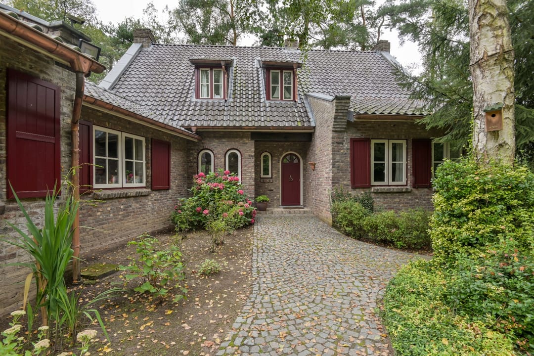 Exceptional Villa with Separate Guest House and Private Pond in Rekem — 22