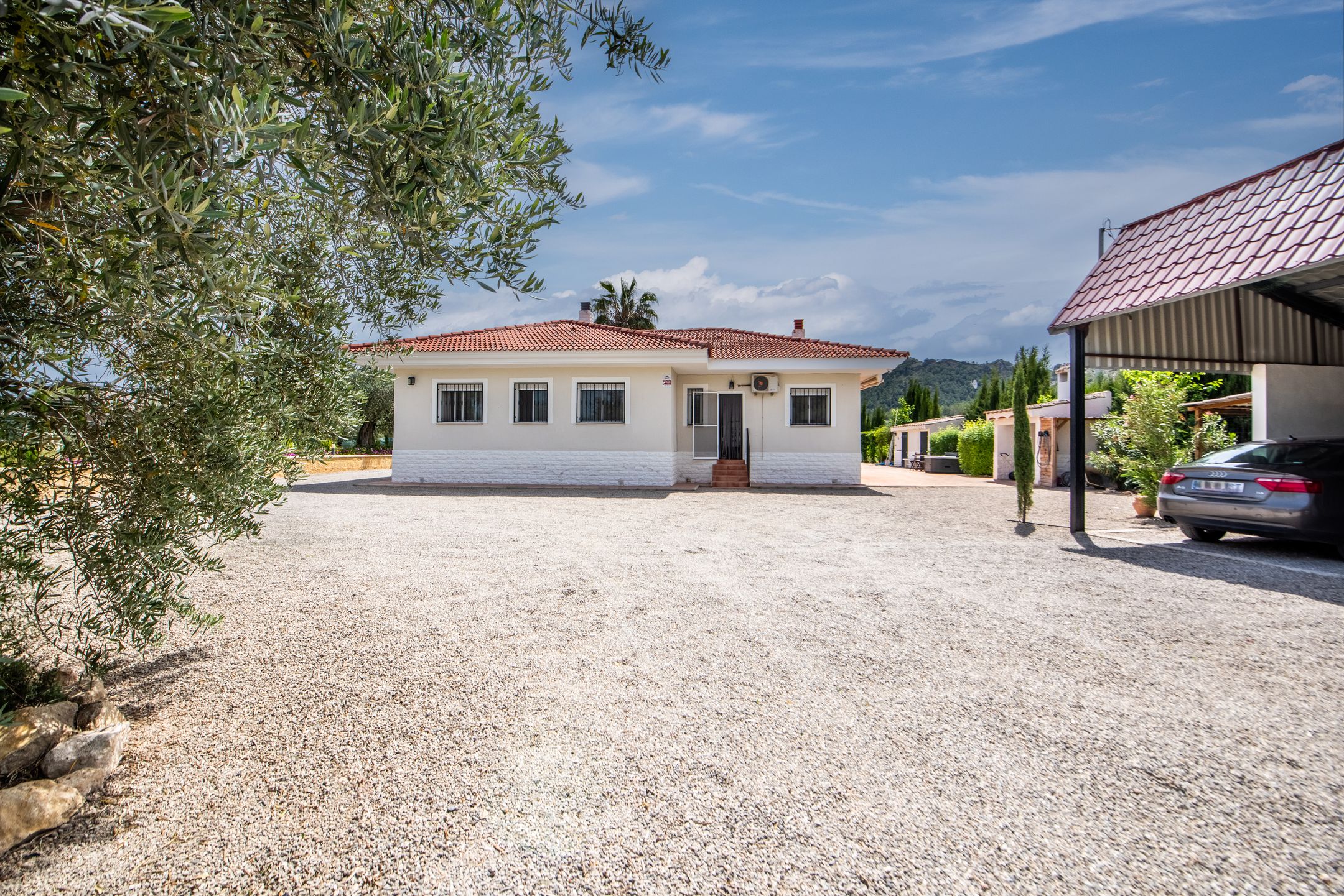 Renovated Villa with Pool and Mountain Views in Calasparra — 54