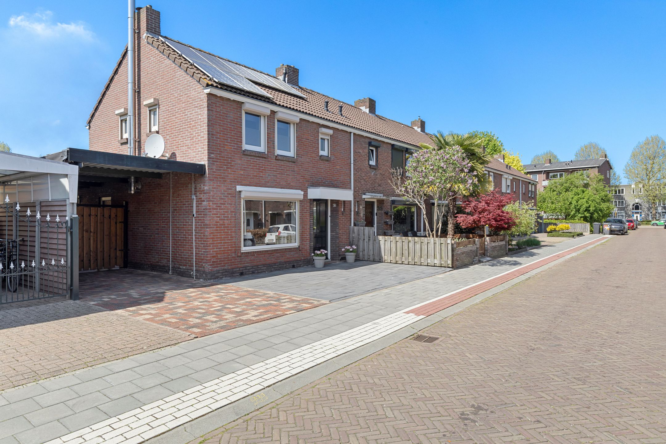 Photo 3 of de Genestetstraat 33