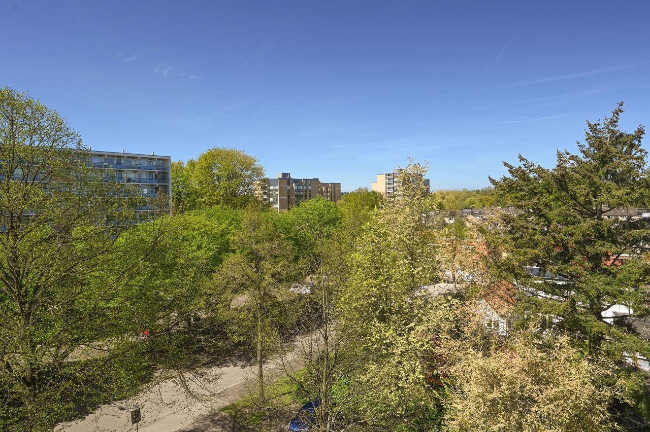 Modernized apartment with panoramic views and sunny balcony in Soest — 21