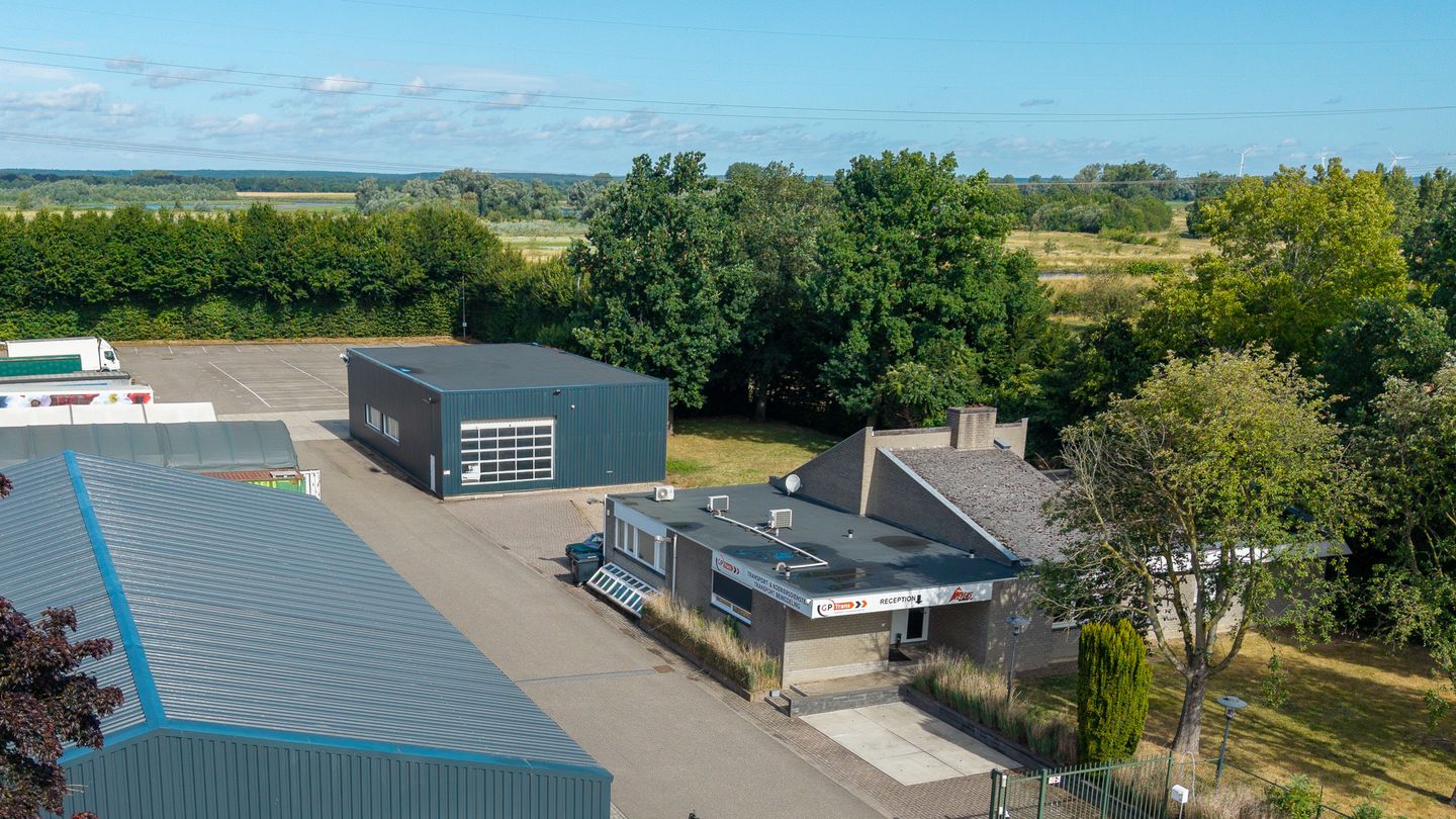 Bekijk foto 2 van Meerstraat 50