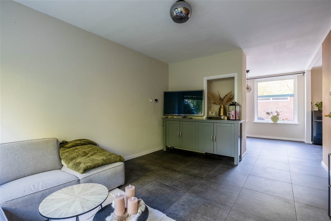 Well-maintained family home at the forest edge with four bedrooms and large garden — 17