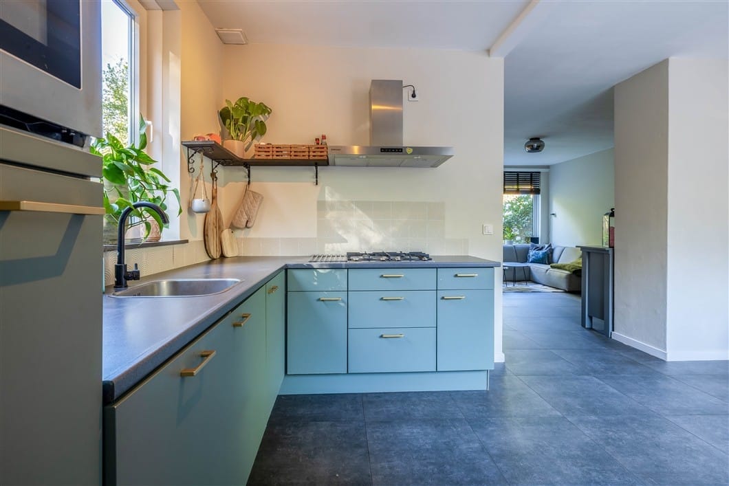 Well-maintained family home at the forest edge with four bedrooms and large garden — 23