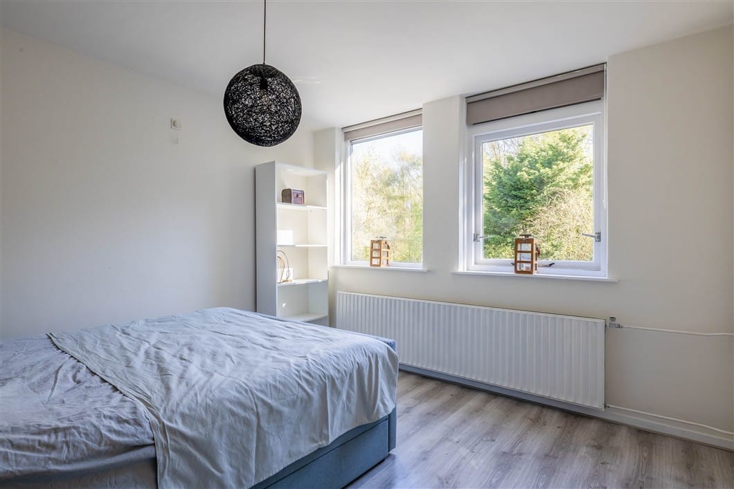 Well-maintained family home at the forest edge with four bedrooms and large garden — 41