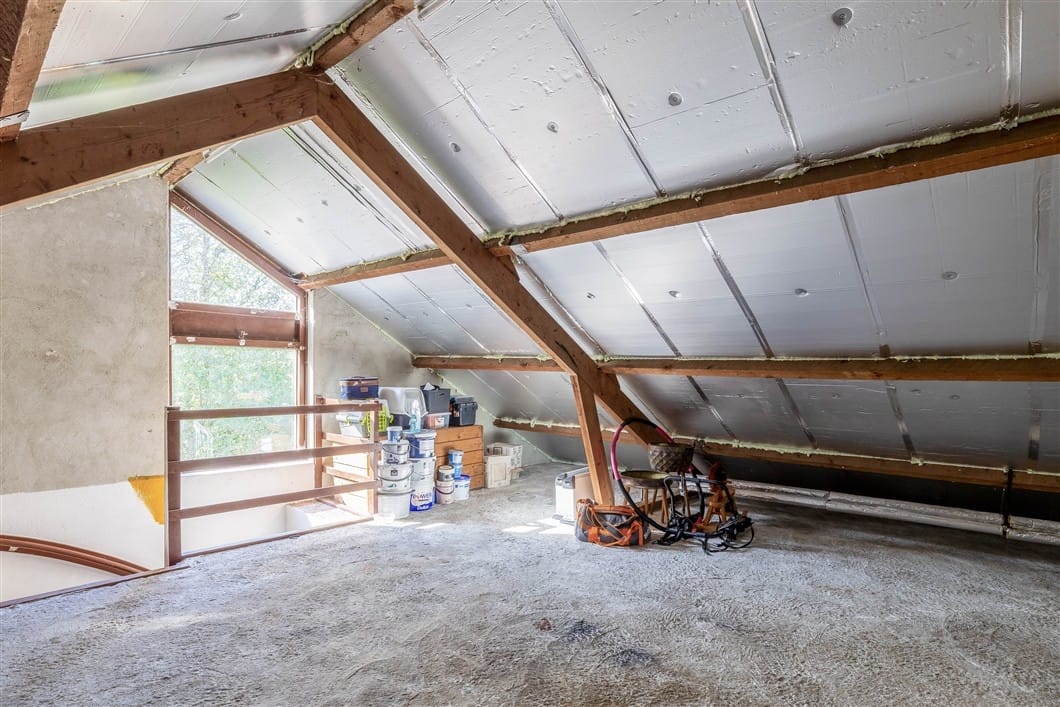 Well-maintained family home at the forest edge with four bedrooms and large garden — 43