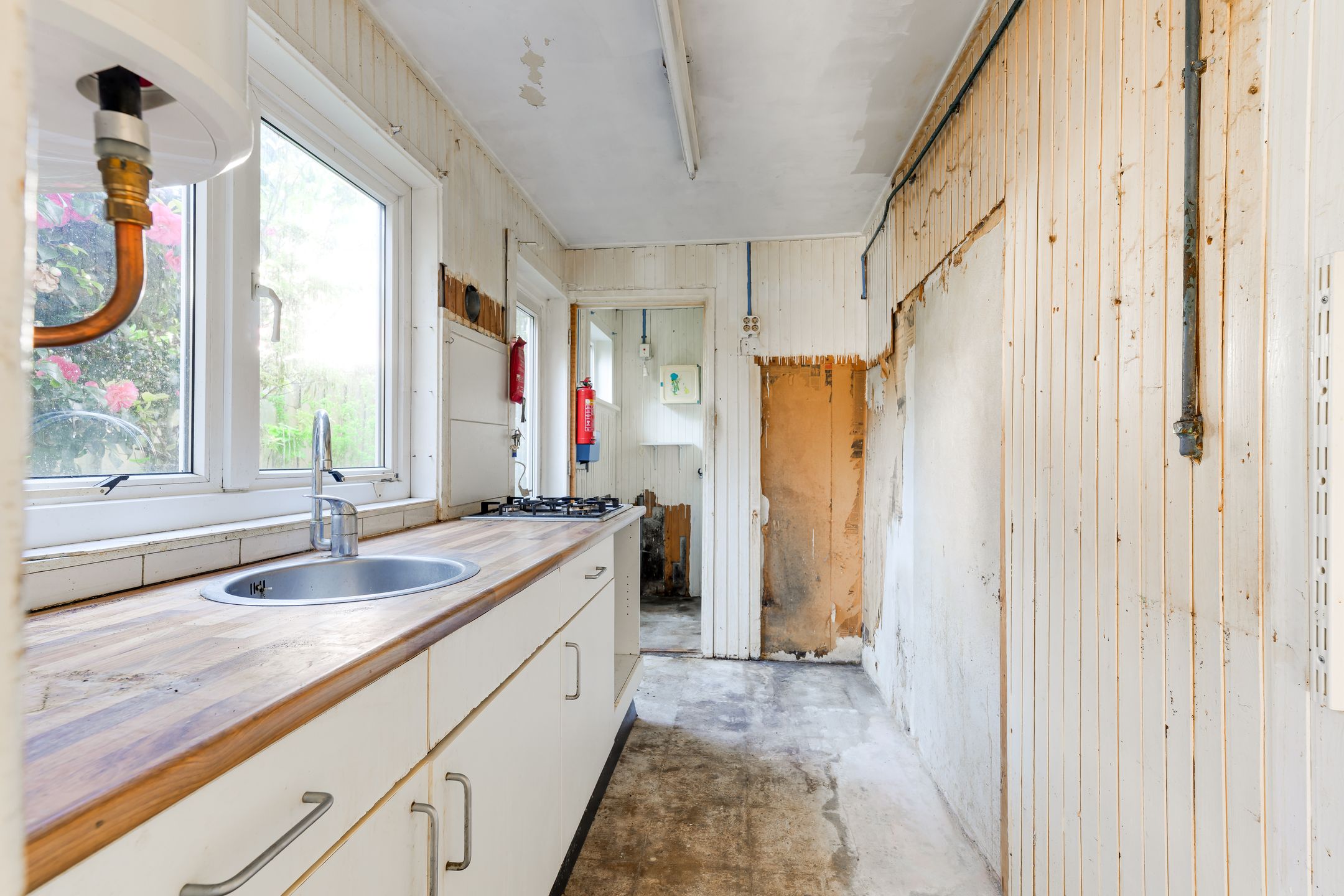 Renovation Opportunity in Popular De Kooi Neighborhood — 12