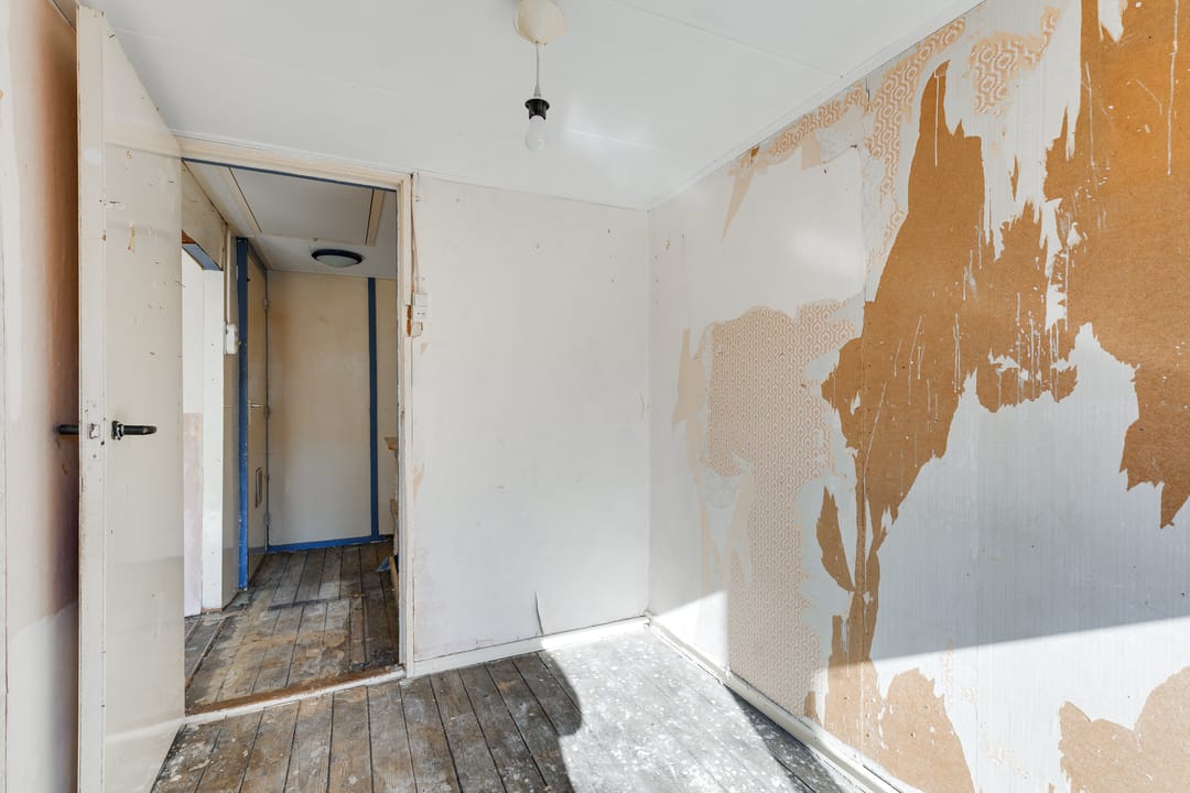 Renovation Opportunity in Popular De Kooi Neighborhood — 23