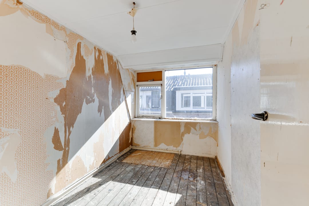 Renovation Opportunity in Popular De Kooi Neighborhood — 22