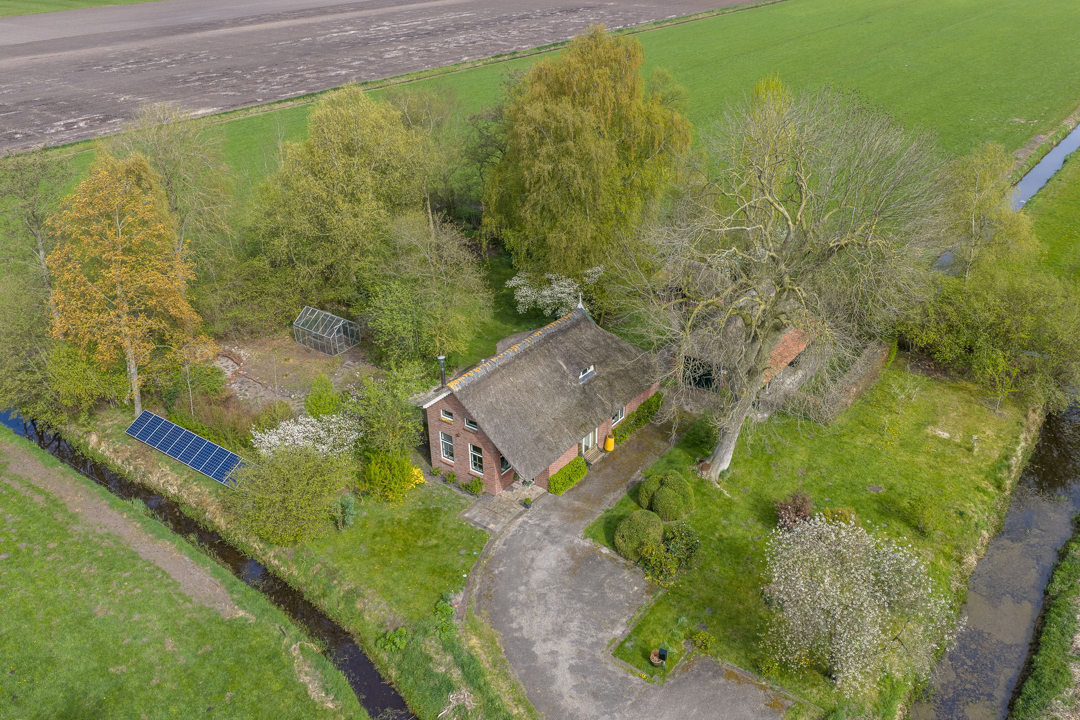 Photo 78 of Vrouwenlaan-achter 2