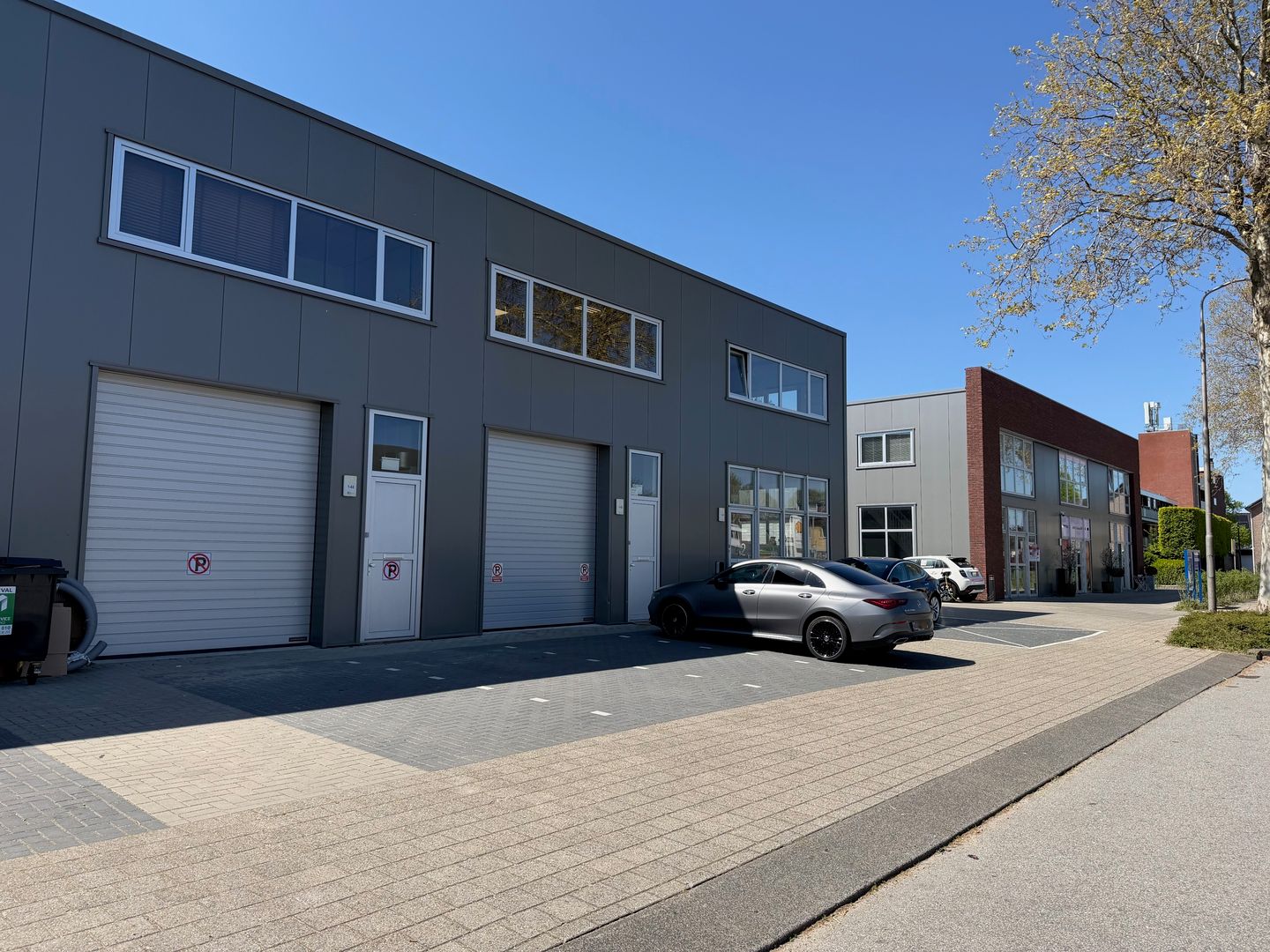 Bekijk foto 4 van Industrieweg 1-43