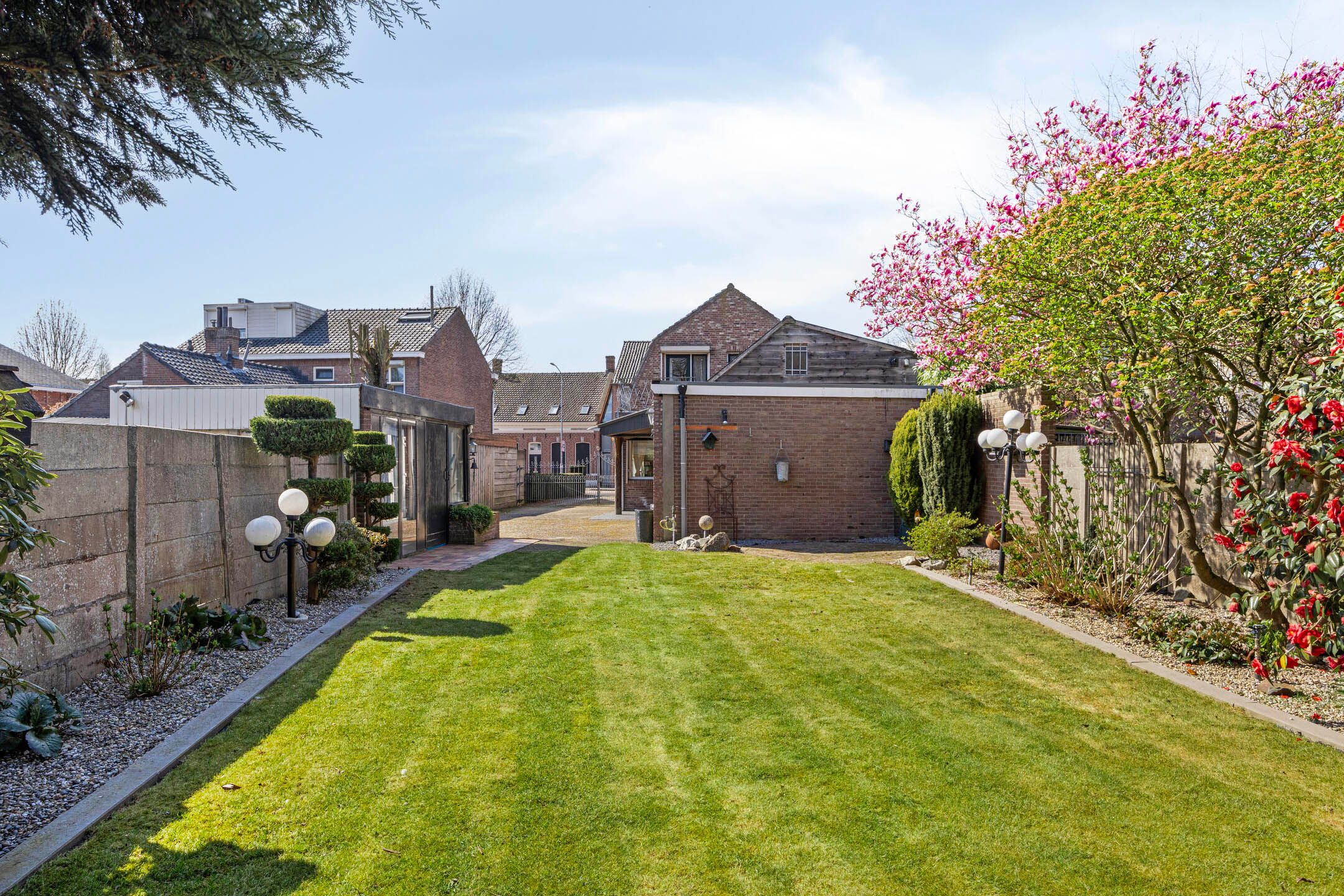 Photo 3 of Dorpstraat 40