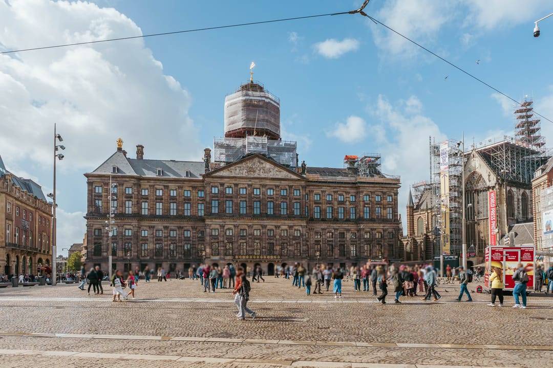 Fully Renovated Apartment with Spectacular IJ Water Views in Amsterdam's Oostelijk Havengebied — 38