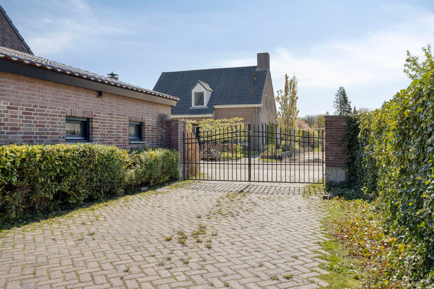 Photo 55 of Voorderstraat 1