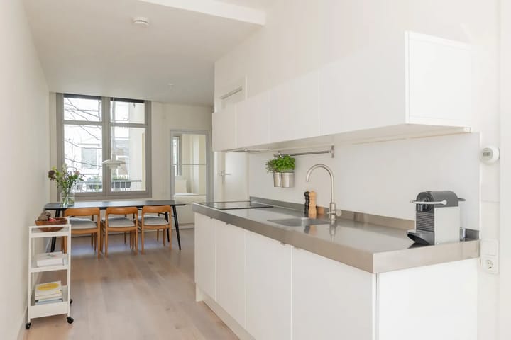 Foto 4 van Van Boetzelaerstraat 30-1