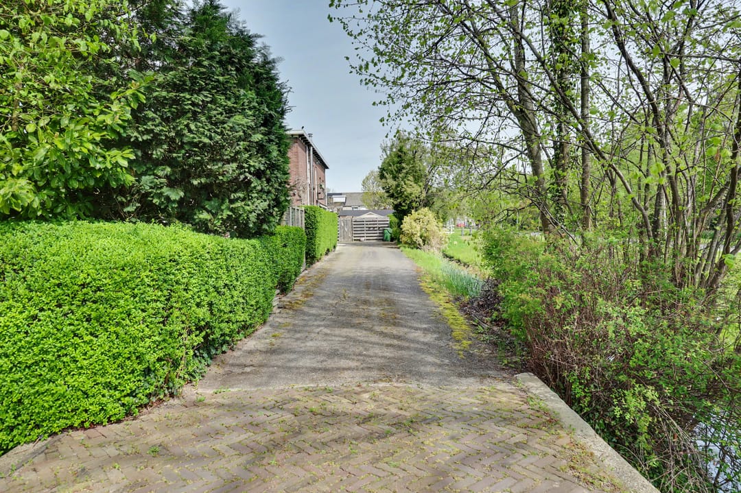 Photo 7 of Maasdamseweg 1