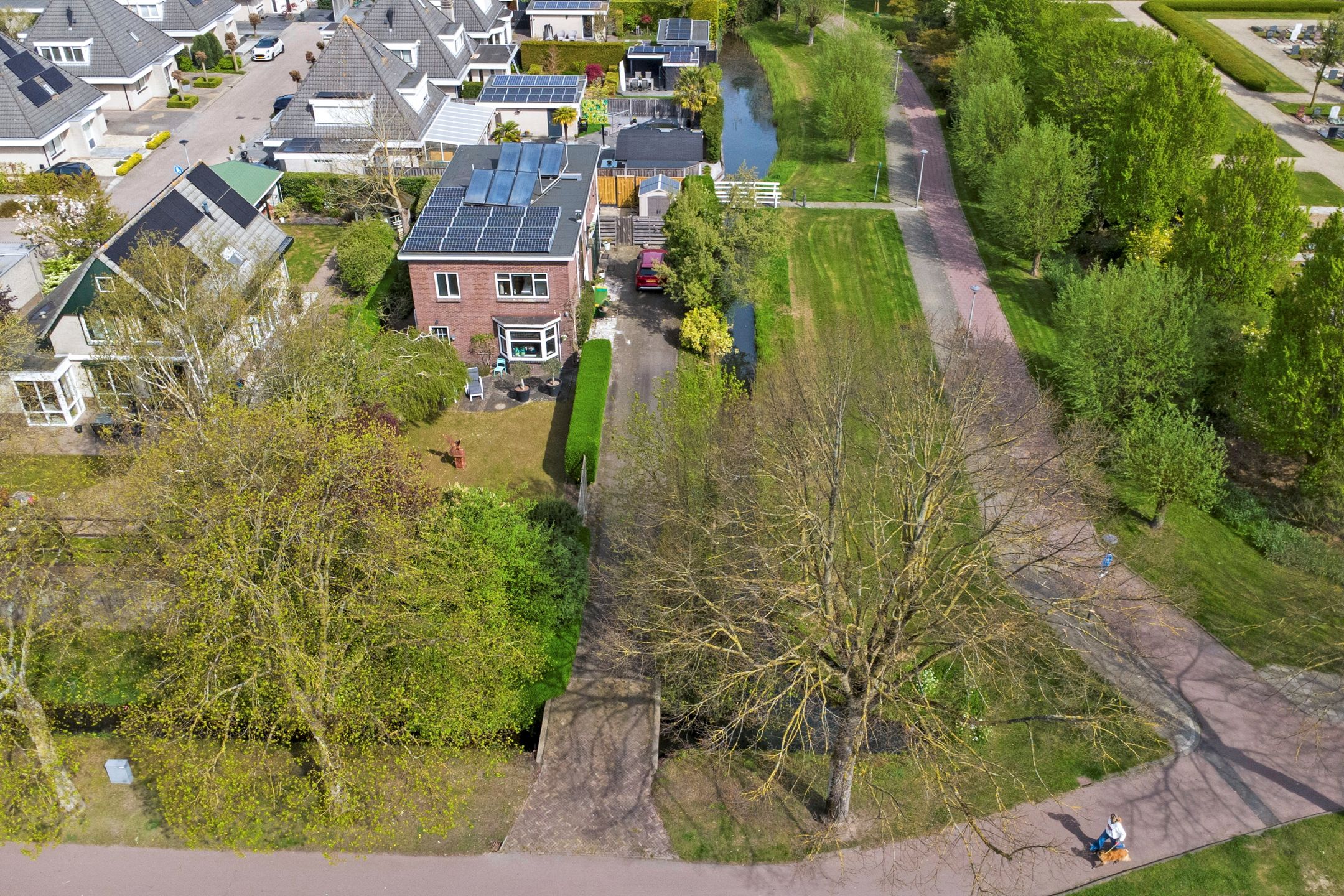 Photo 48 of Maasdamseweg 1