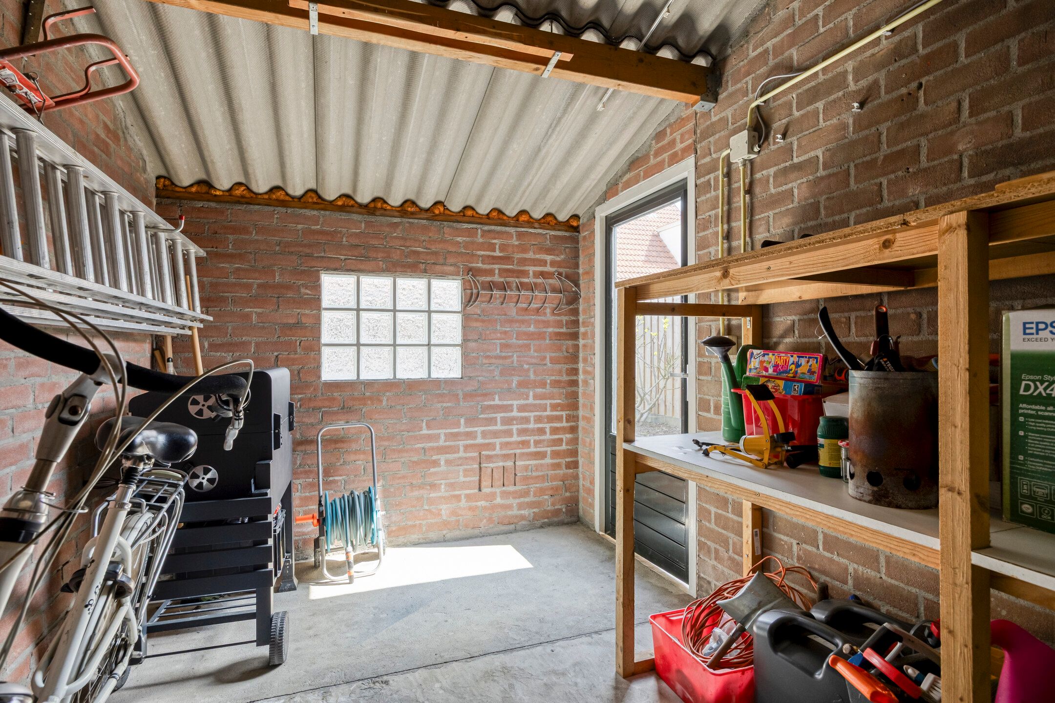 Well-maintained terraced house with terrace canopy in Achtse Barrier — 48
