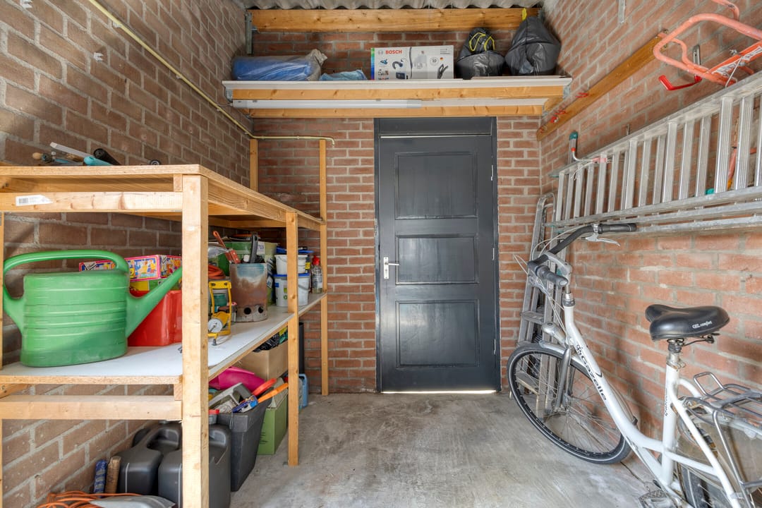 Well-maintained terraced house with terrace canopy in Achtse Barrier — 47