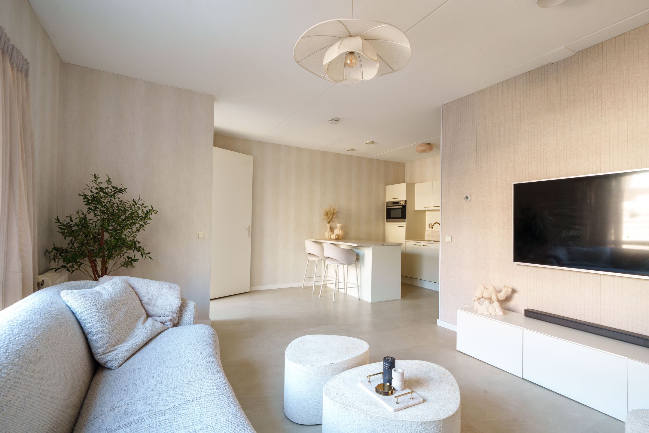 Photo 9 of Tempo Doeloestraat 164