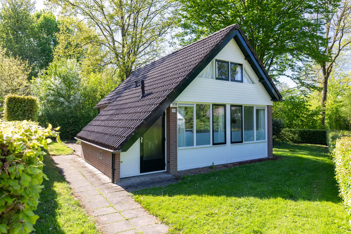 Photo 2 of Kruinweg 1-B159