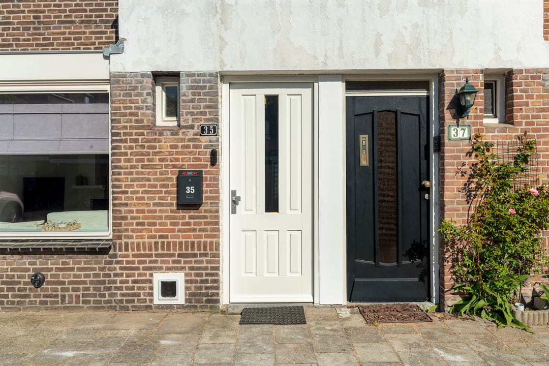 Photo 8 of Prins Hendrikstraat 35