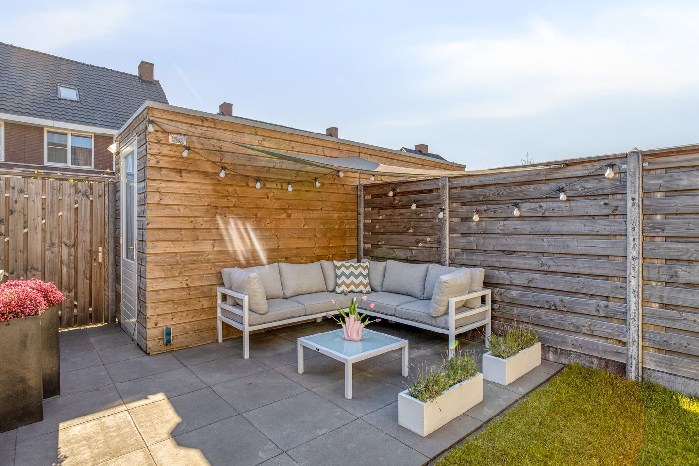 Modern Sustainable Terraced Home with Southwest Garden in Quiet Haarsteeg — 25