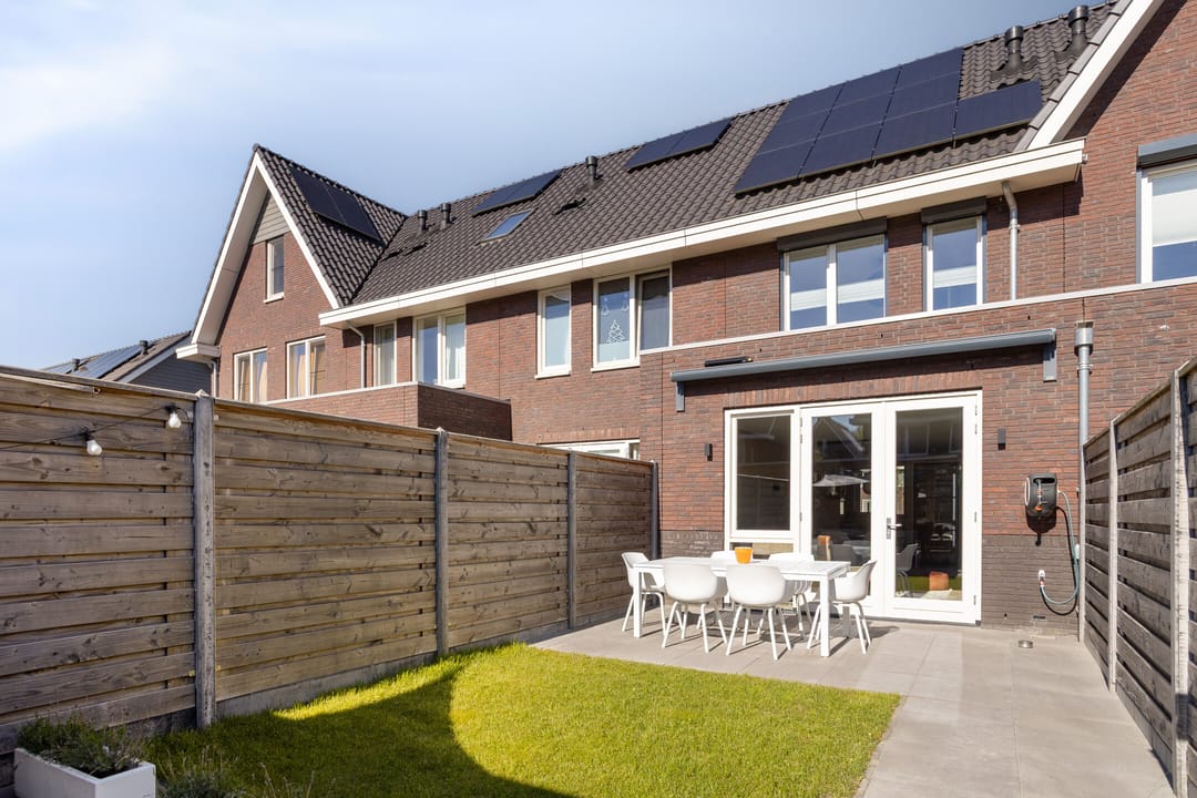 Modern Sustainable Terraced Home with Southwest Garden in Quiet Haarsteeg — 26