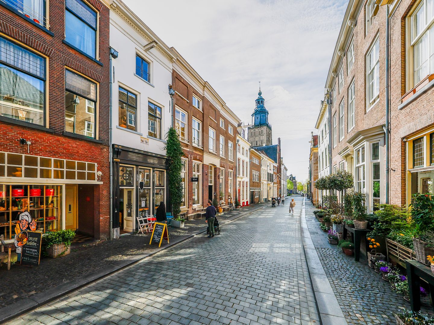 View photo 4 of Lange Hofstraat 18