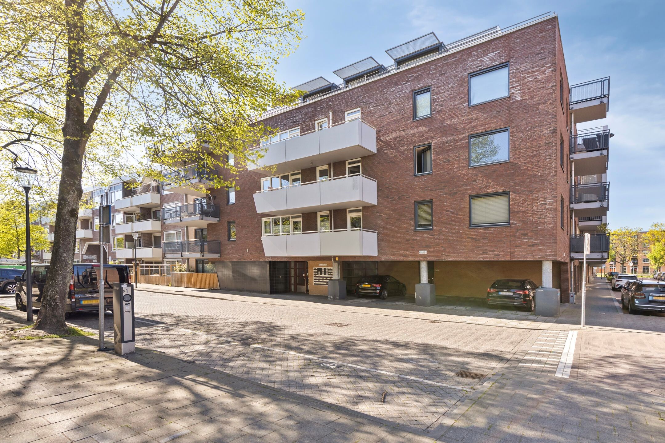 Photo 39 of Middellaan 460-E27