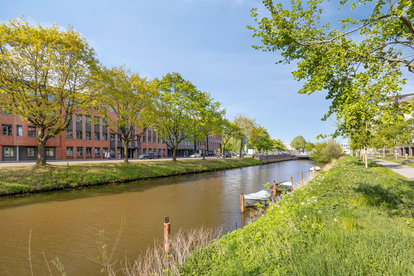 Photo 34 of Middellaan 460-E27